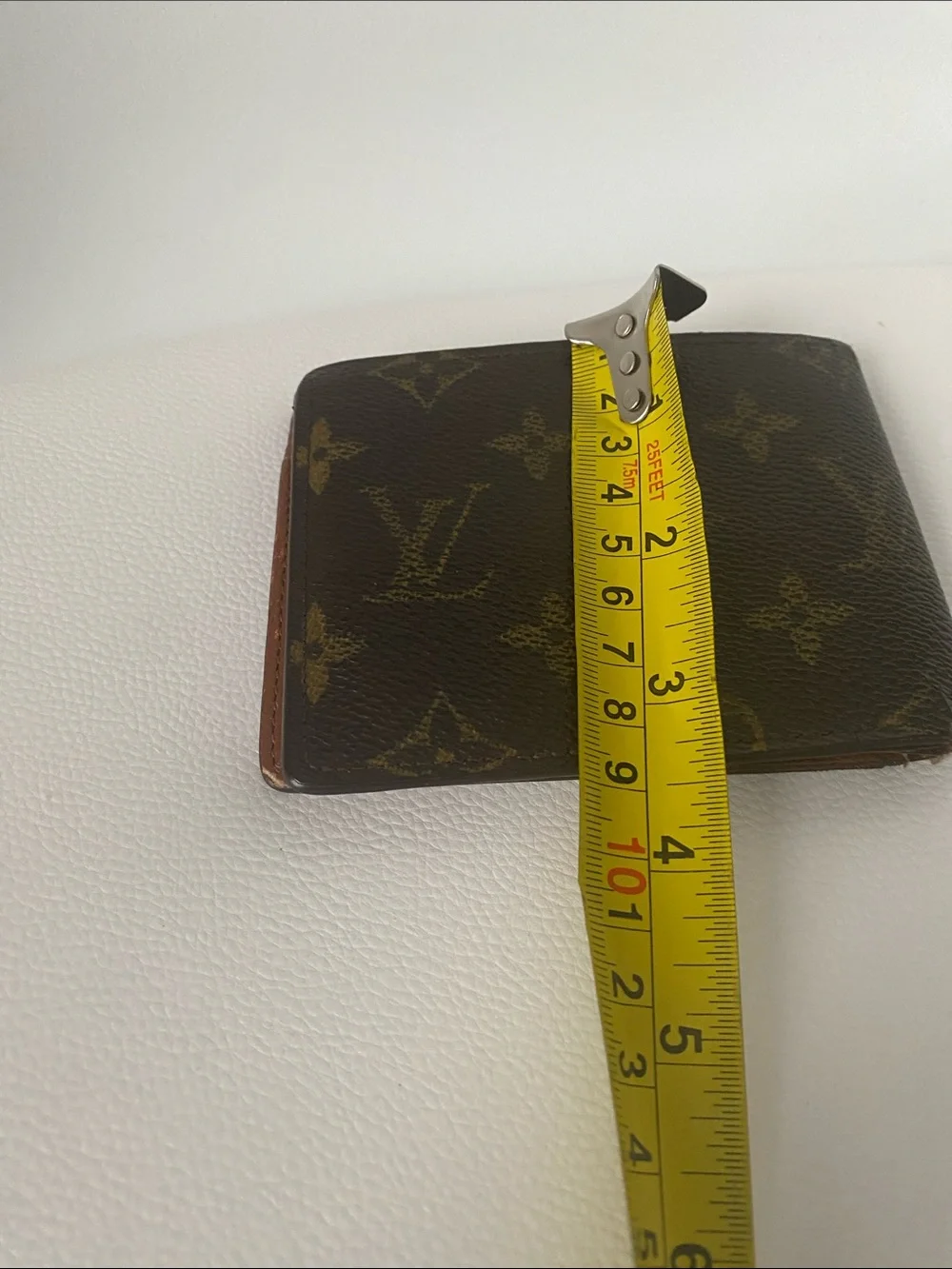 Men’s Or Women’s Louis Vuitton Brown & Gold Monogram Card Holder Wallet